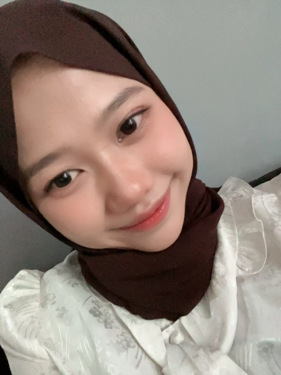 Seen.Asia_Testimoni_Dewi_Cantik_EN